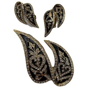 Vintage Signed Butler Large Brooch And Clip On Earrings
